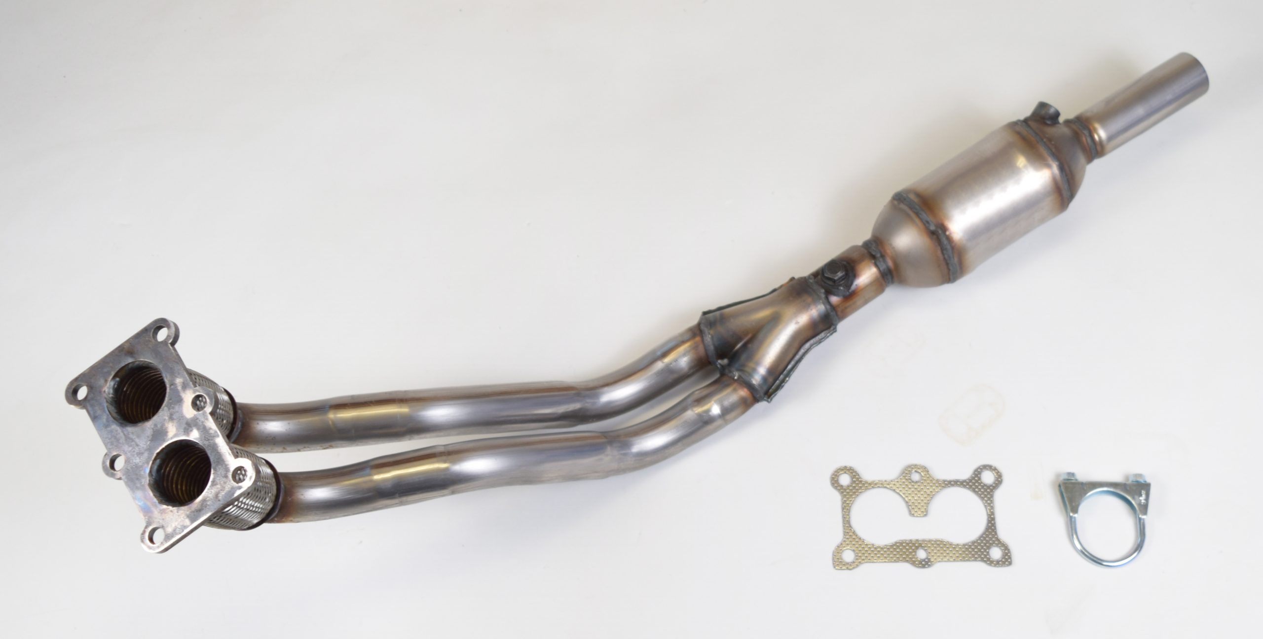 Catalyseur audi a3 16 avu-1